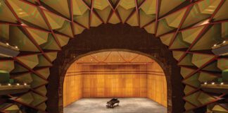 ไม่ควรออกแบบห้องฟังเหมือนคอนเสิร์ตฮอลล์