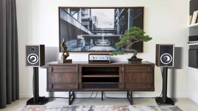 LeAK-sandwich-100-loudspeakers-hifi-news-202603230022-768x432